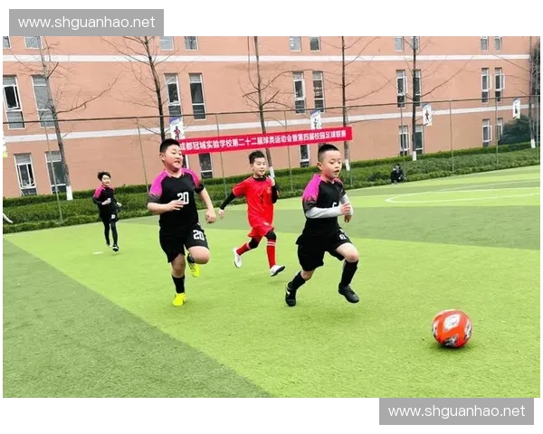 聚焦广州精彩足球对决展现城市激情与体育魅力风采引爆全场热潮气